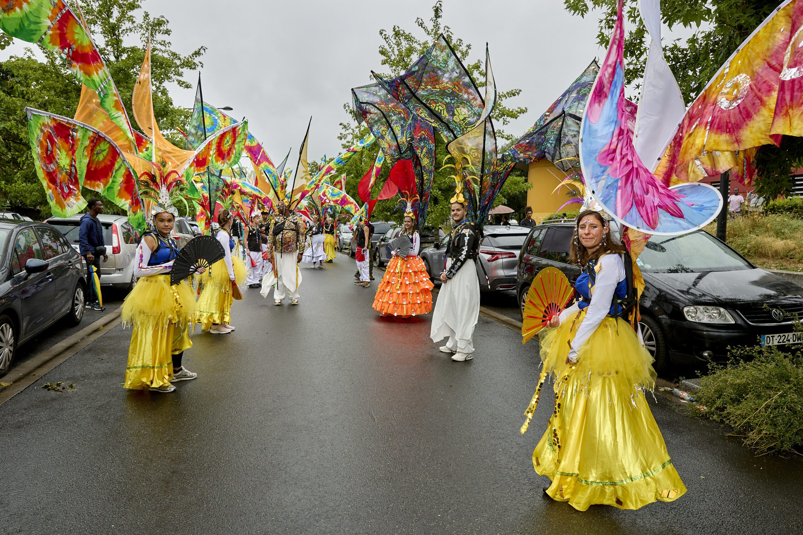 MULTITUDE | Grande Parade