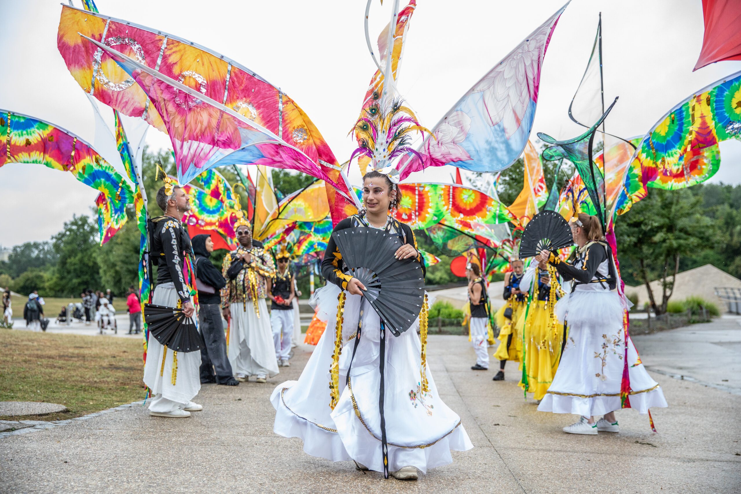 MULTITUDE | Grande Parade