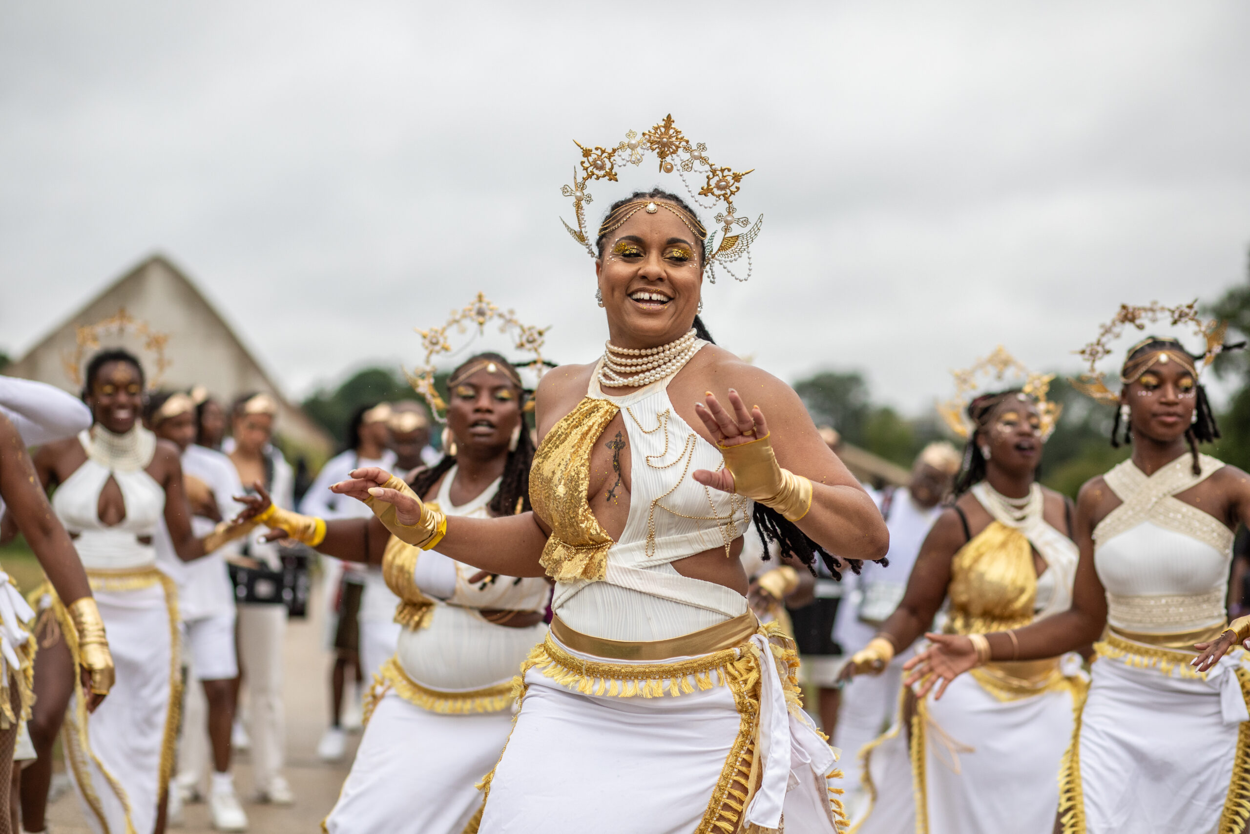 MULTITUDE | Grande Parade