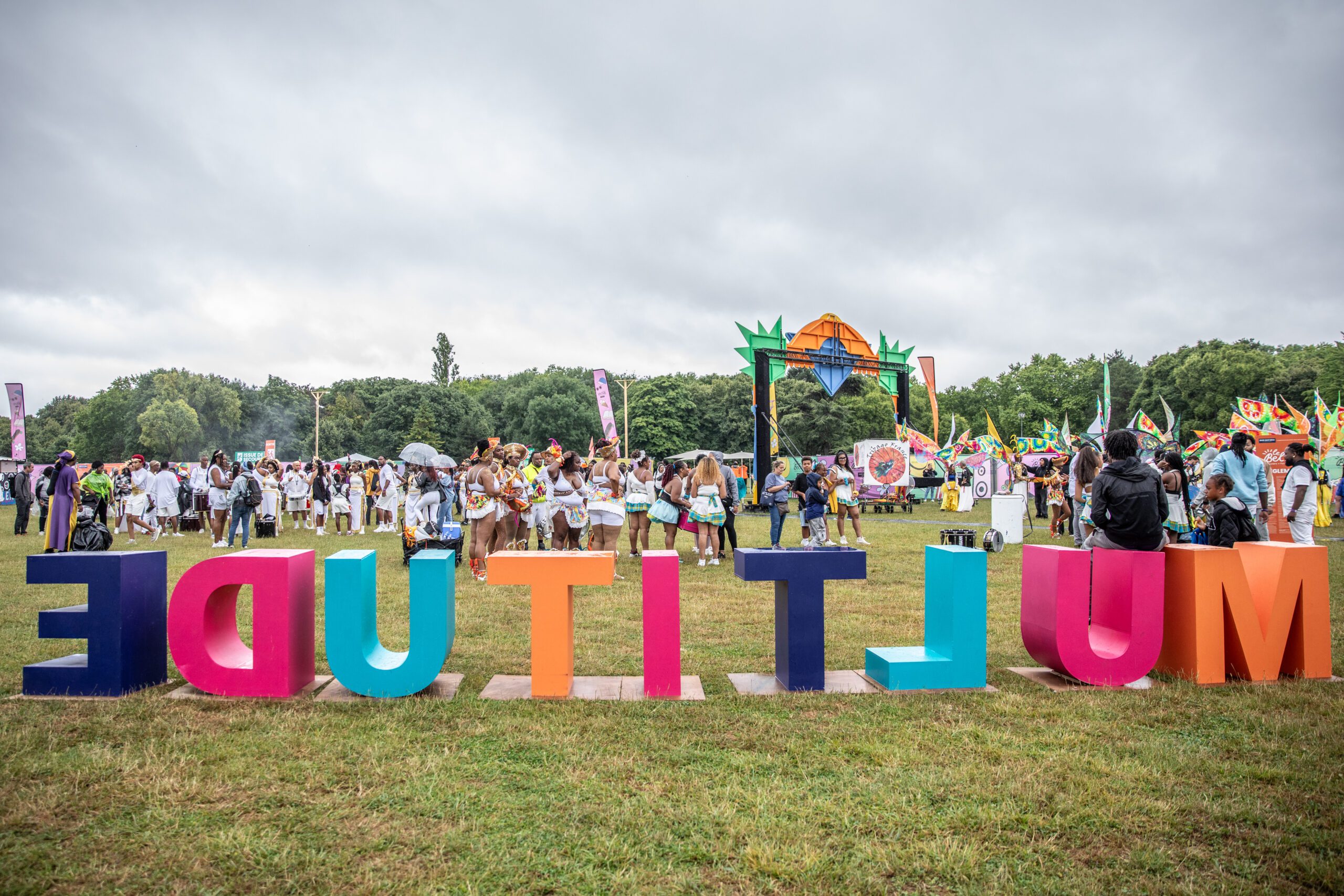 MULTITUDE | Grande Parade