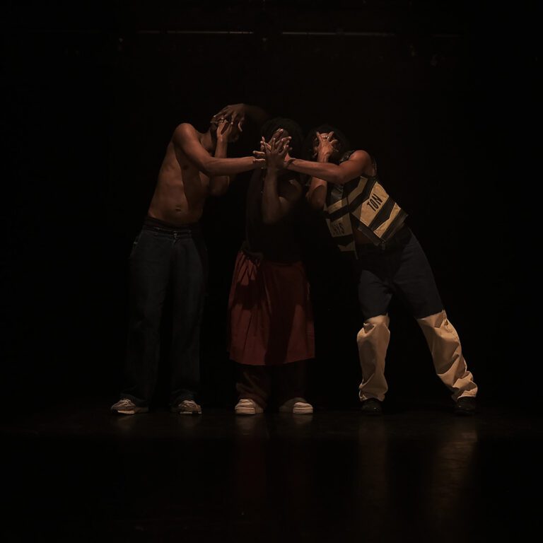 Carmel-Loanga-TOTEM-©-Moovance-BILLETTERIE_1080x1080